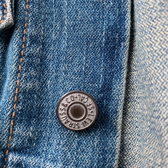 Levi’s Jean jacket - Picture 5 of 8